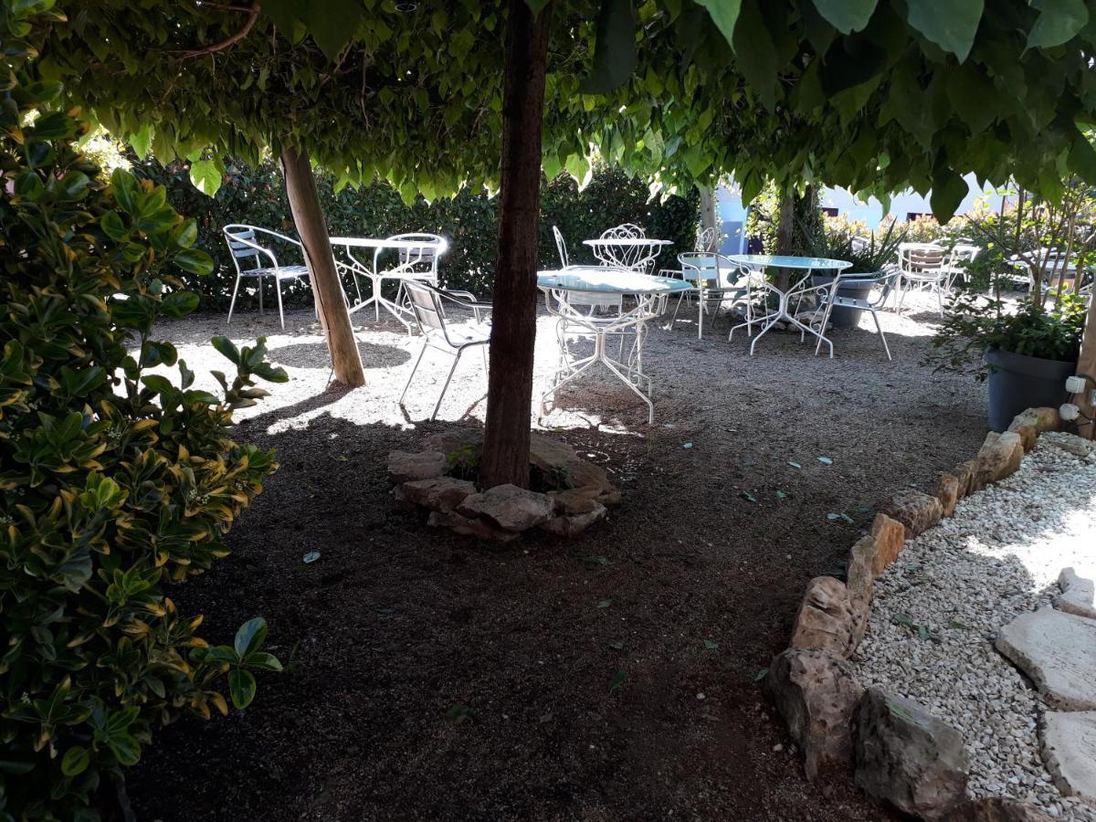 Le Merle Blanc Hotel Logis Digoin Exterior photo