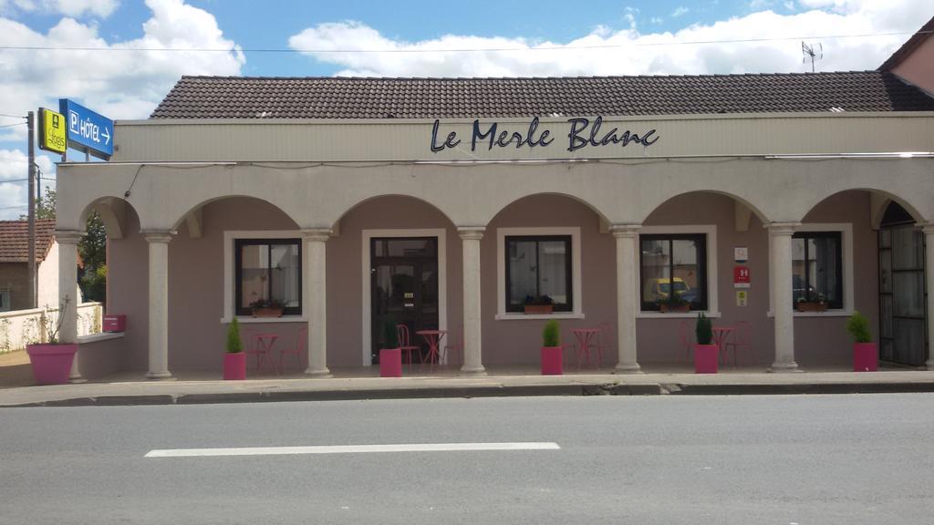 Le Merle Blanc Hotel Logis Digoin Exterior photo