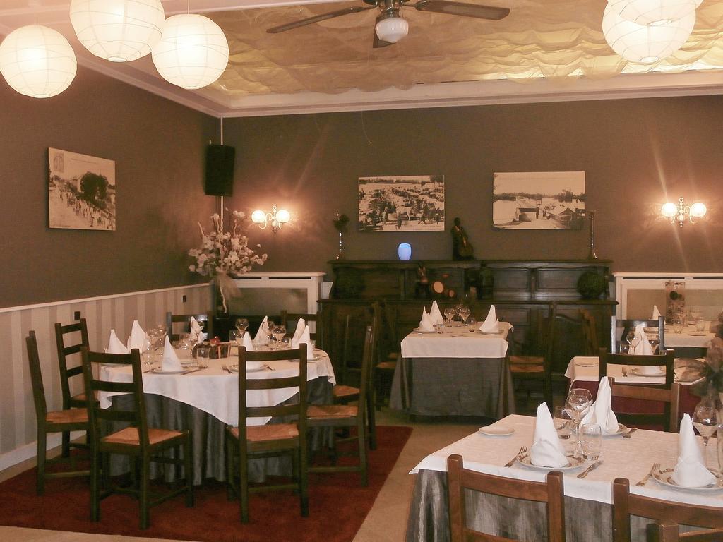 Le Merle Blanc Hotel Logis Digoin Exterior photo
