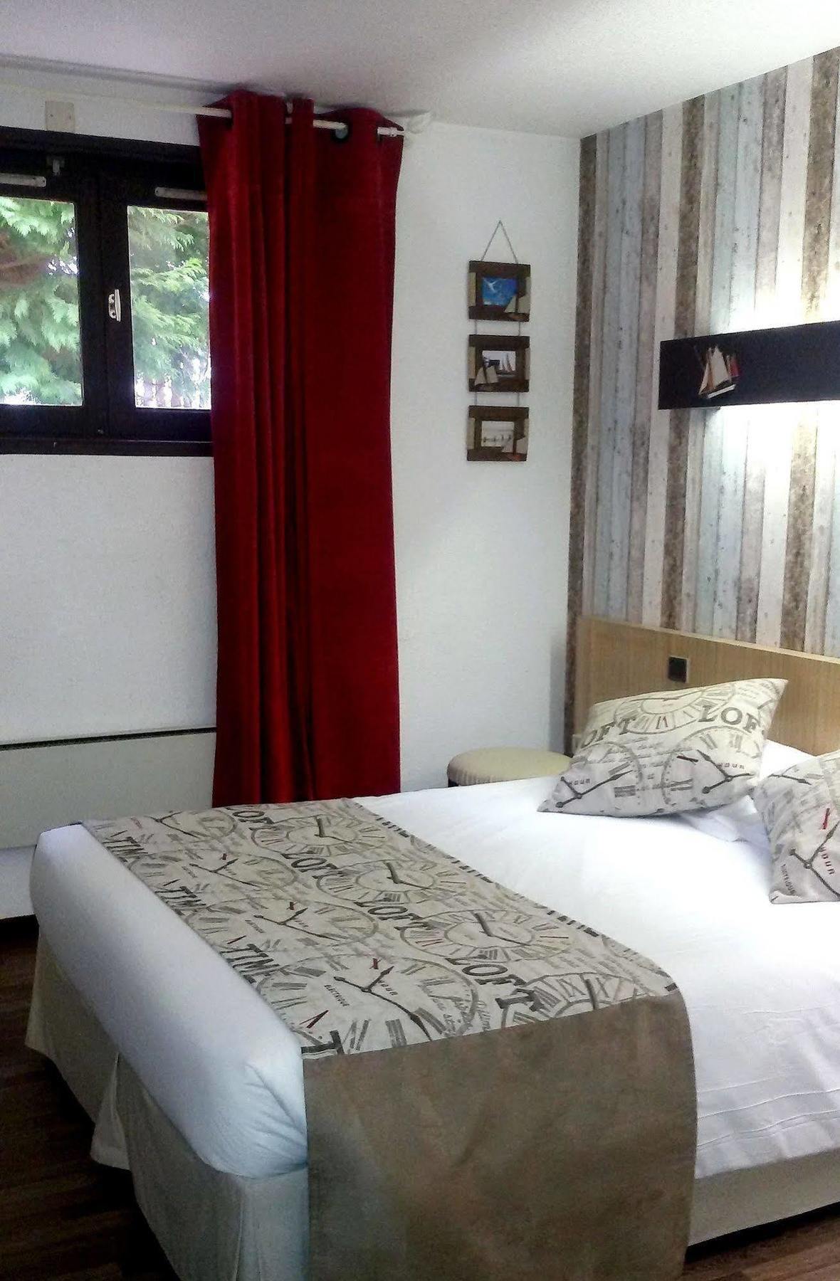 Le Merle Blanc Hotel Logis Digoin Exterior photo